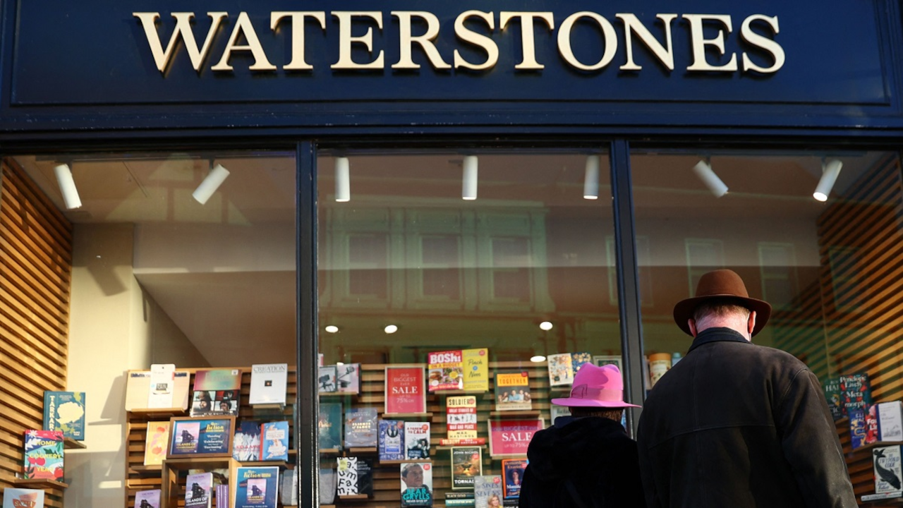 Waterstones £10 Gift Card UK $14.92